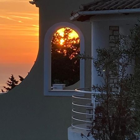 Villa Alibertini Агиос-Гордиос Экстерьер фото