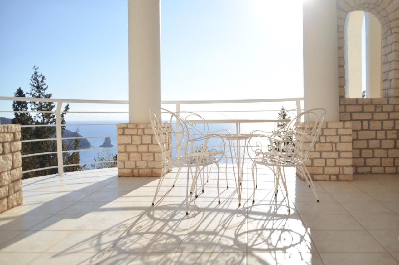 Villa Alibertini Агиос-Гордиос Экстерьер фото
