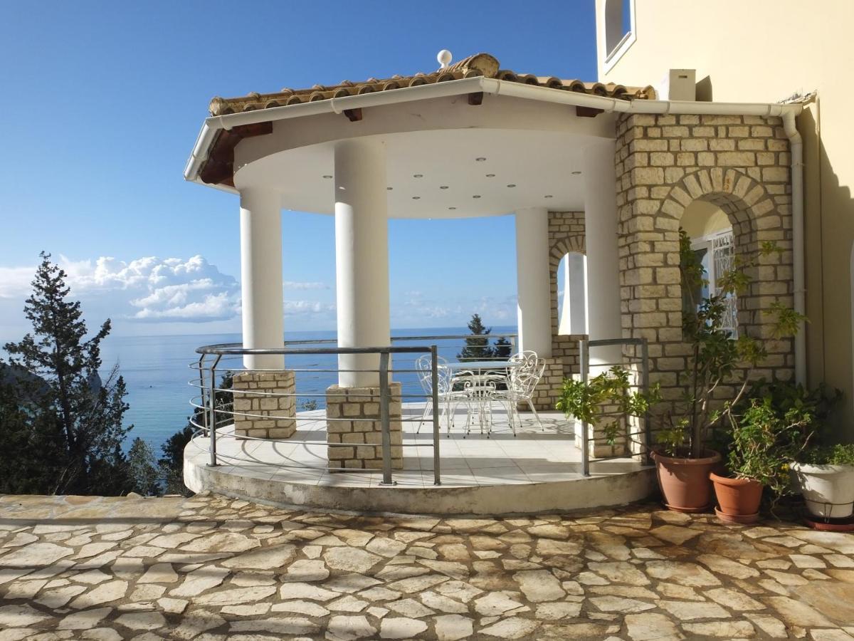 Villa Alibertini Агиос-Гордиос Экстерьер фото