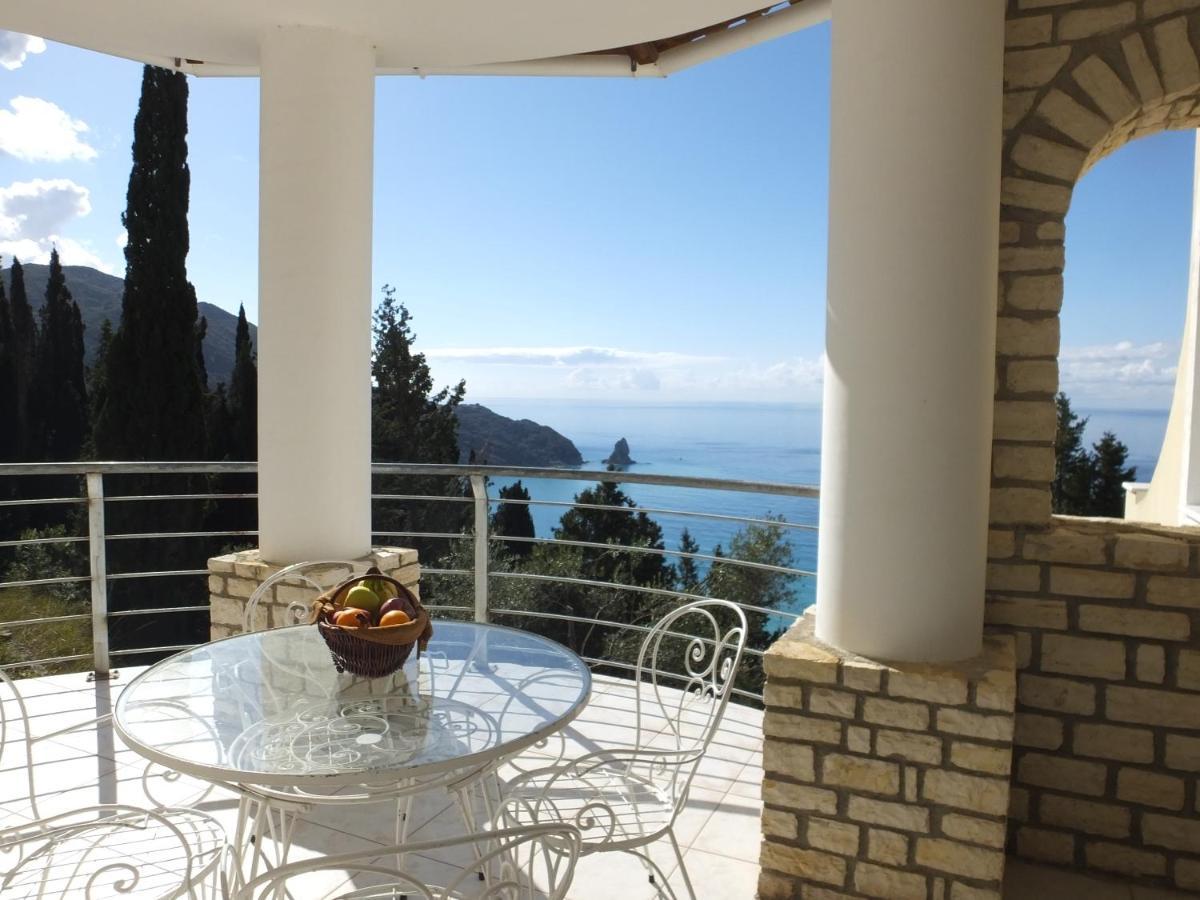 Villa Alibertini Агиос-Гордиос Экстерьер фото