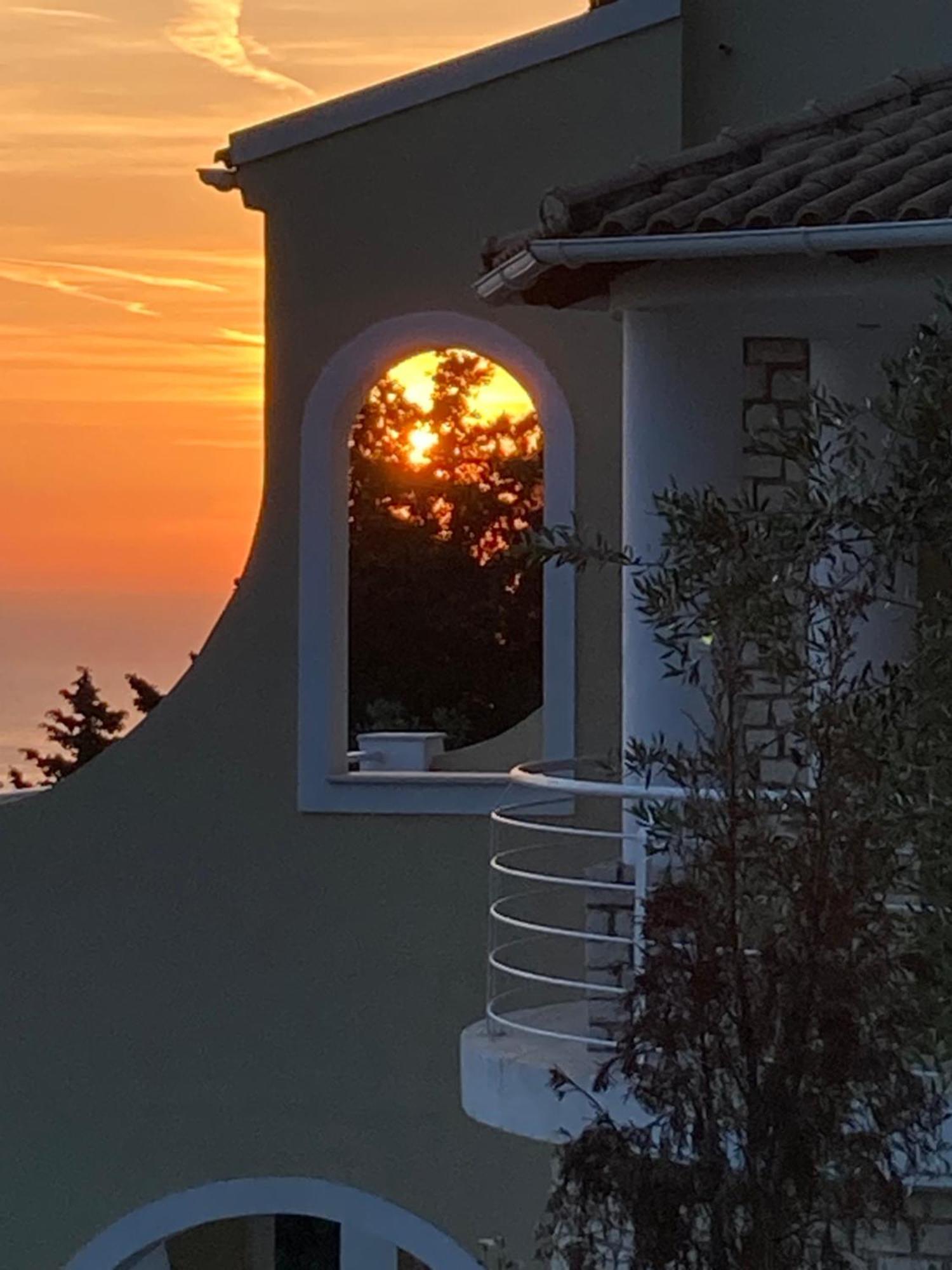 Villa Alibertini Агиос-Гордиос Экстерьер фото